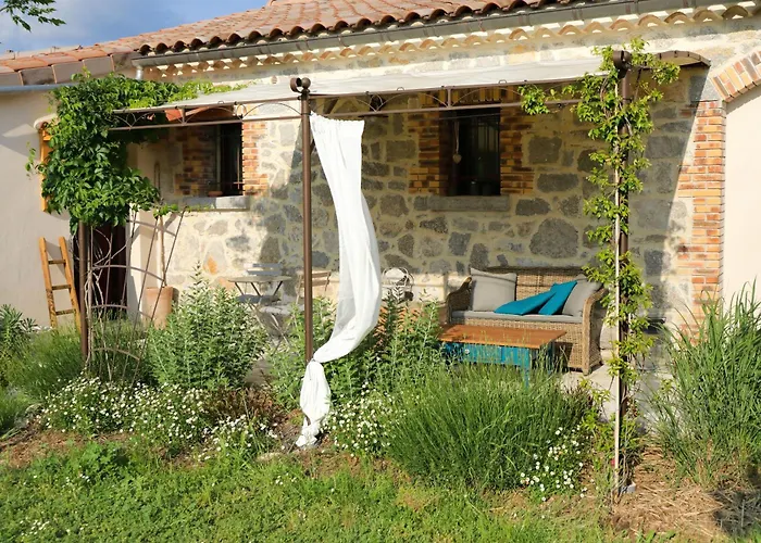 La Gourmandine -gites * Courry